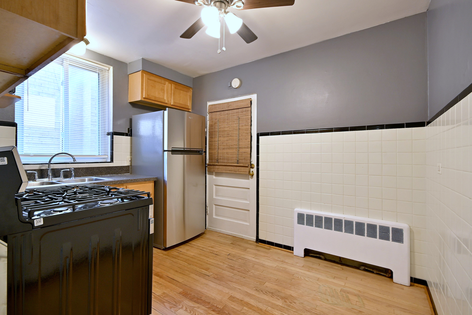 1112 N Harlem Avenue 1 Property Photo 8