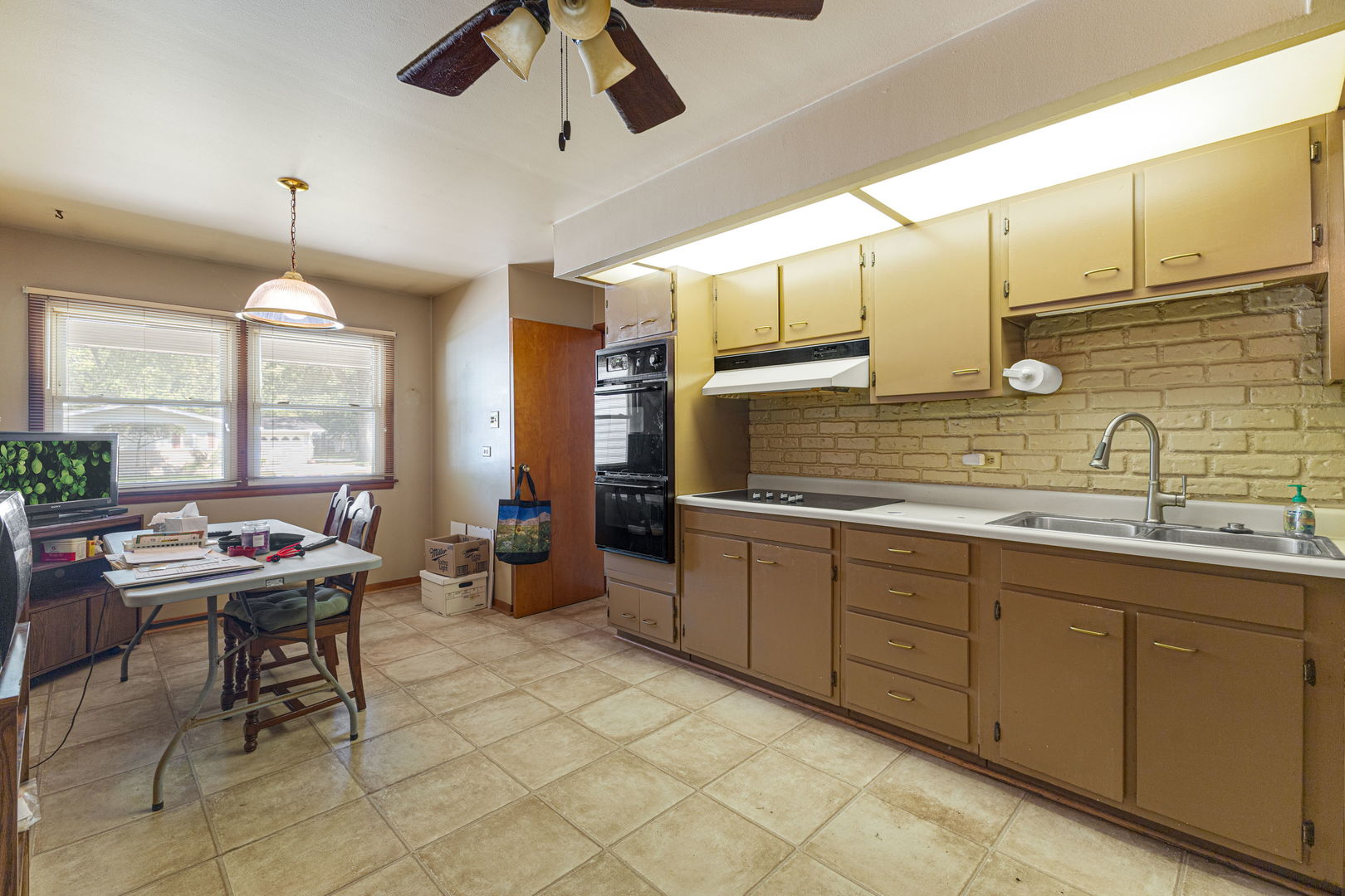 39 Arapaho Drive Property Photo 4