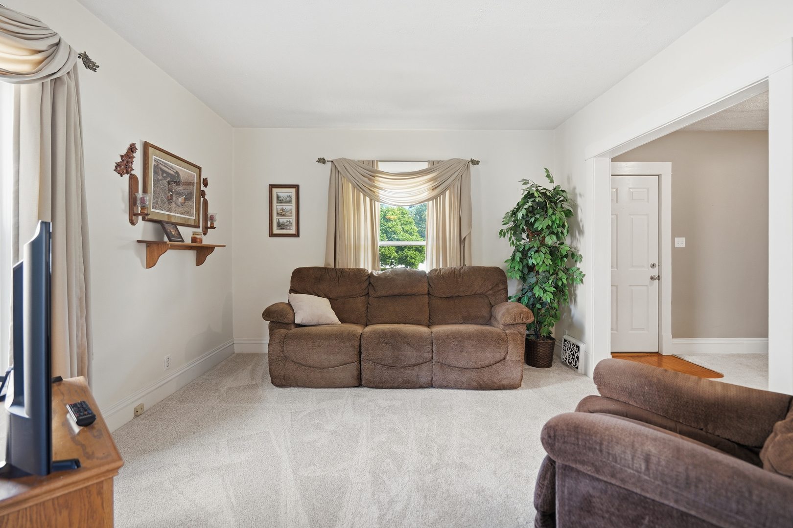 1716 28th Avenue Property Photo 5