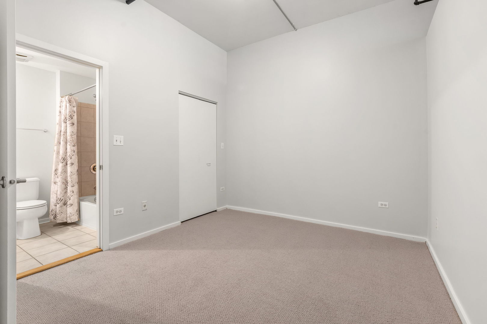 520 S State Street 902 Property Photo 25