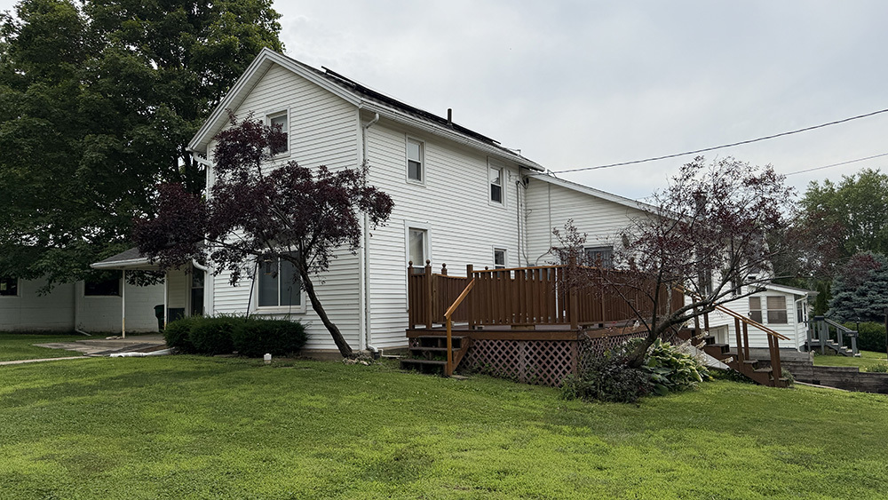 409 N Barber Avenue Property Photo 2