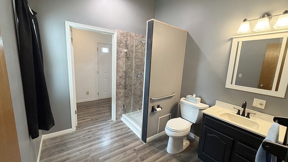 409 N Barber Avenue Property Photo 11
