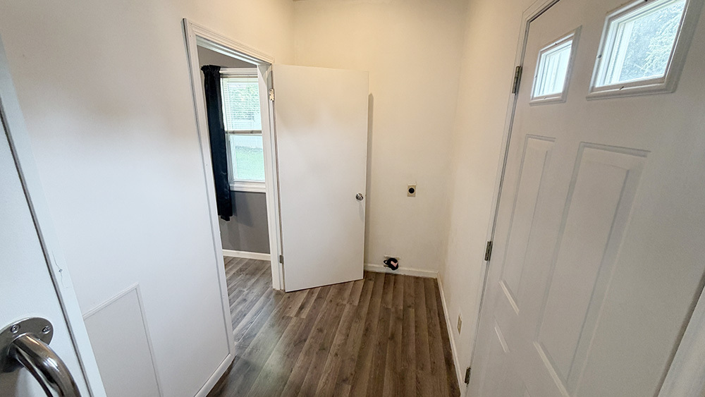 409 N Barber Avenue Property Photo 14