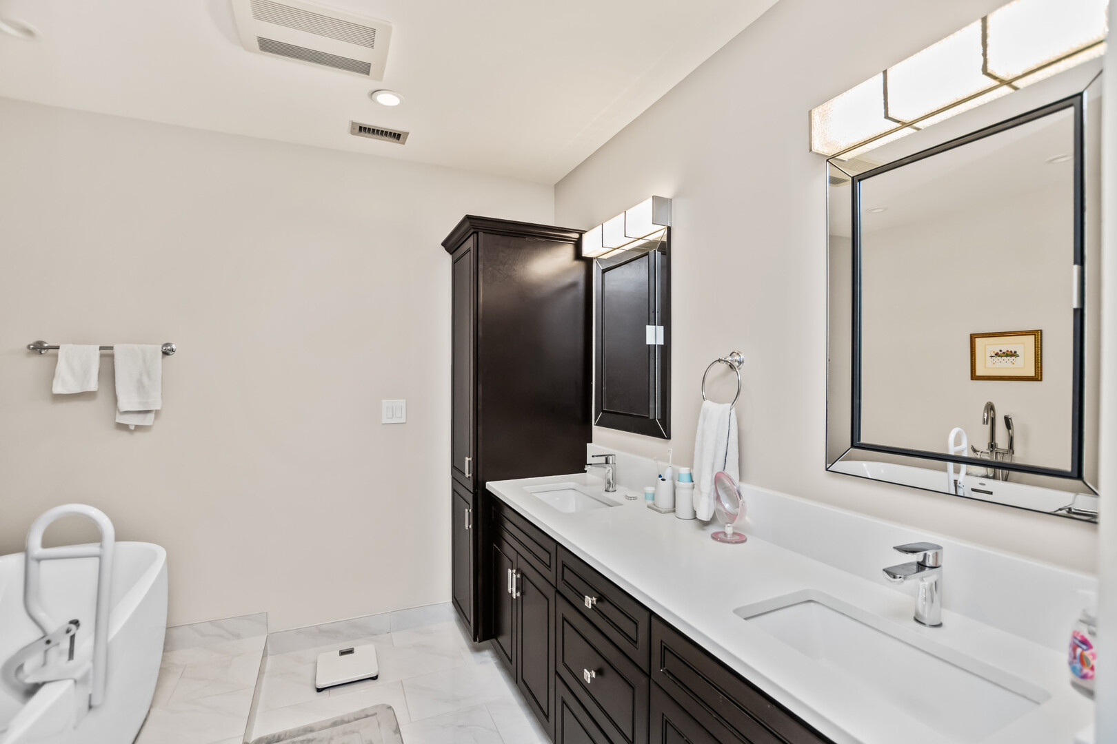 4545 W Touhy Avenue 325w Property Photo 11