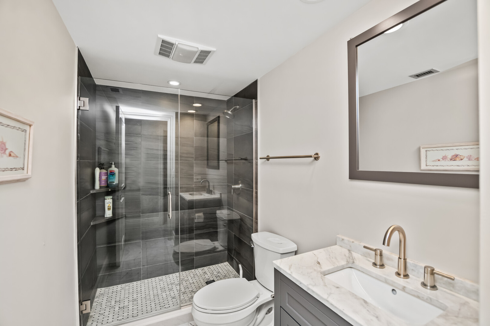 4545 W Touhy Avenue 325w Property Photo 14