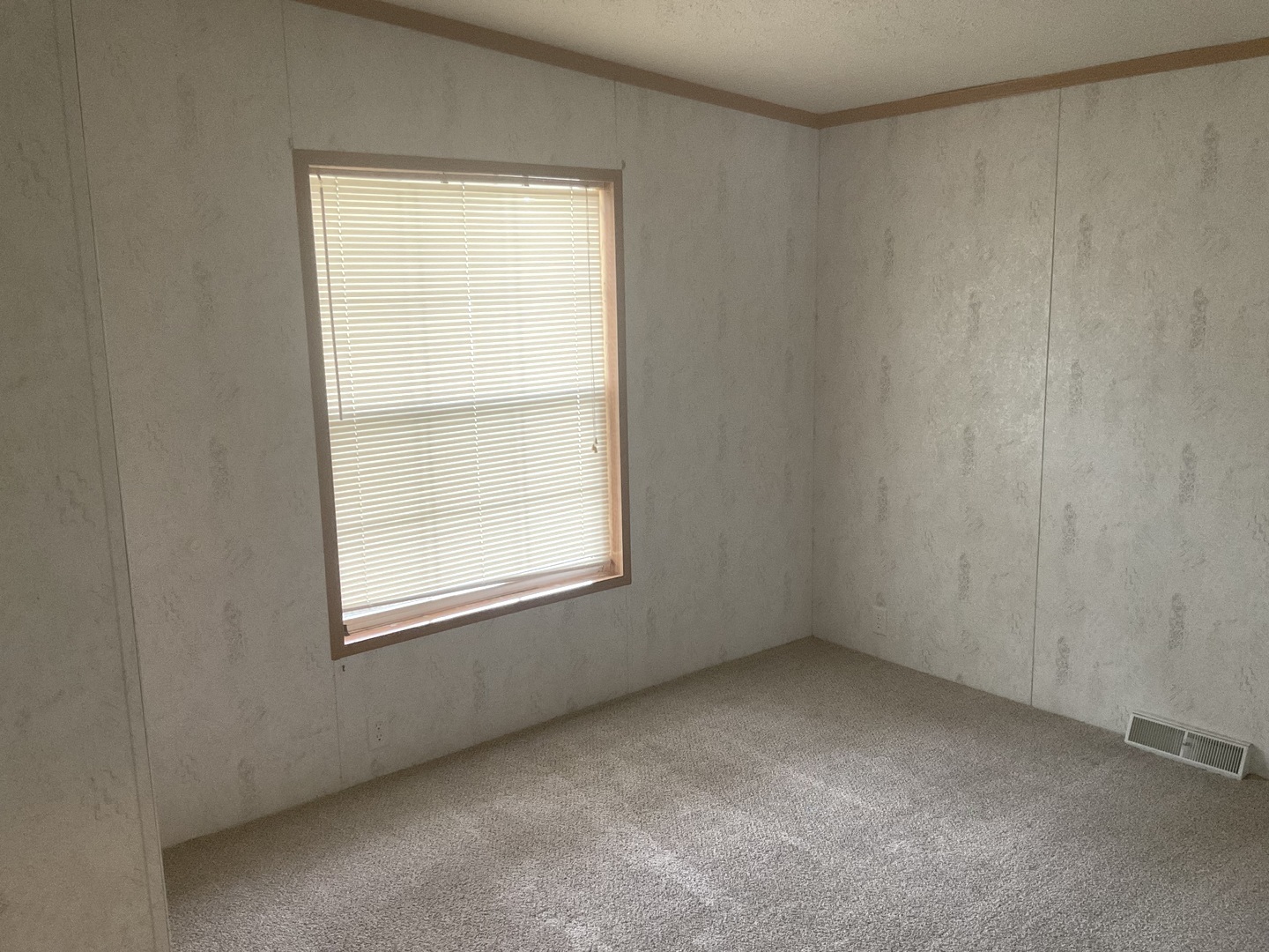 406 Spruce Drive Property Photo 9