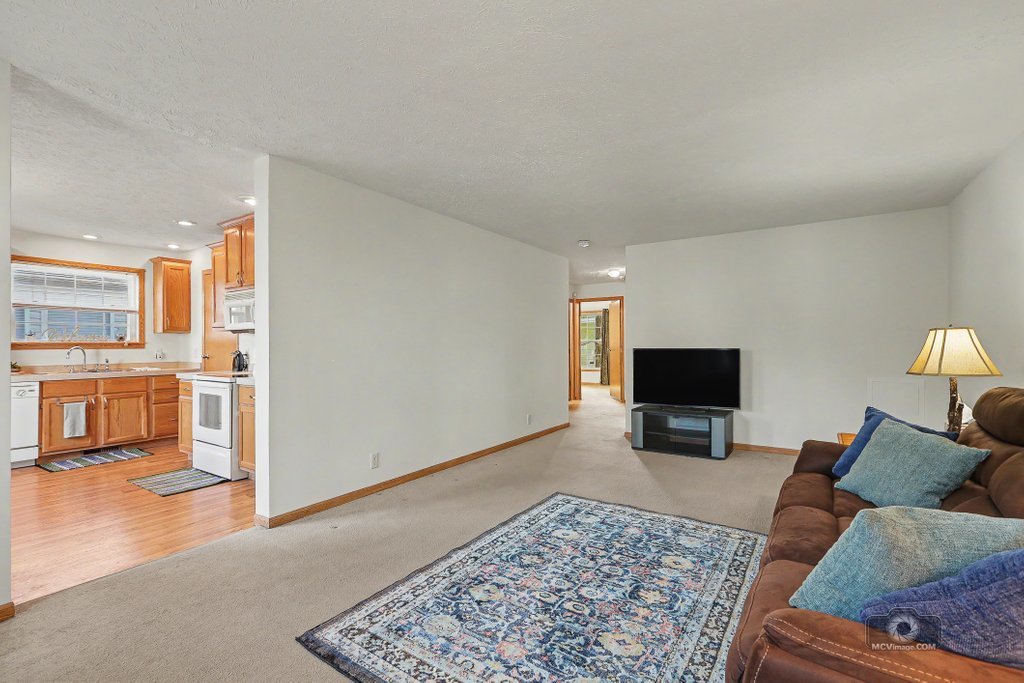 723 7th Street Property Photo 8