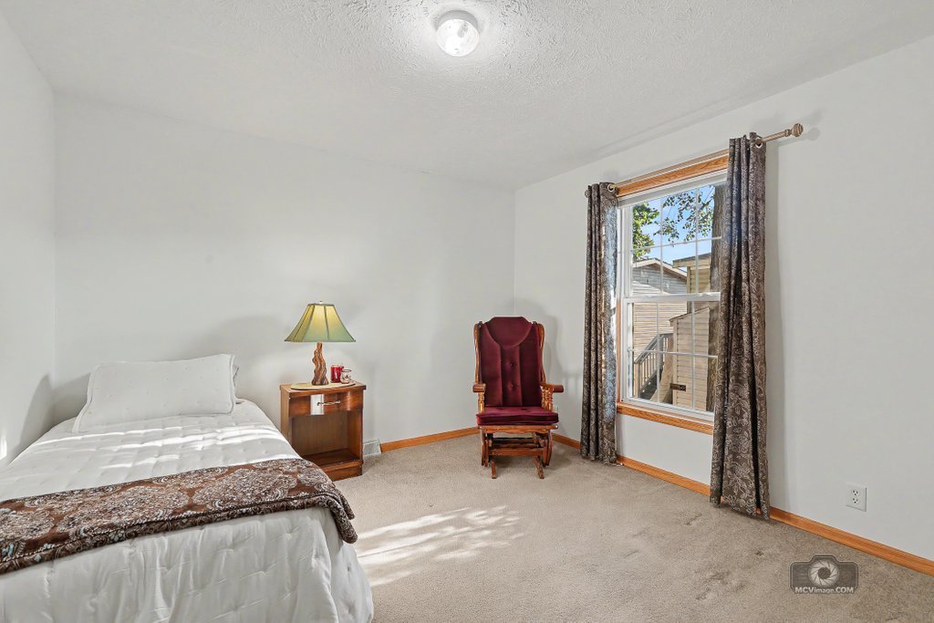 723 7th Street Property Photo 14