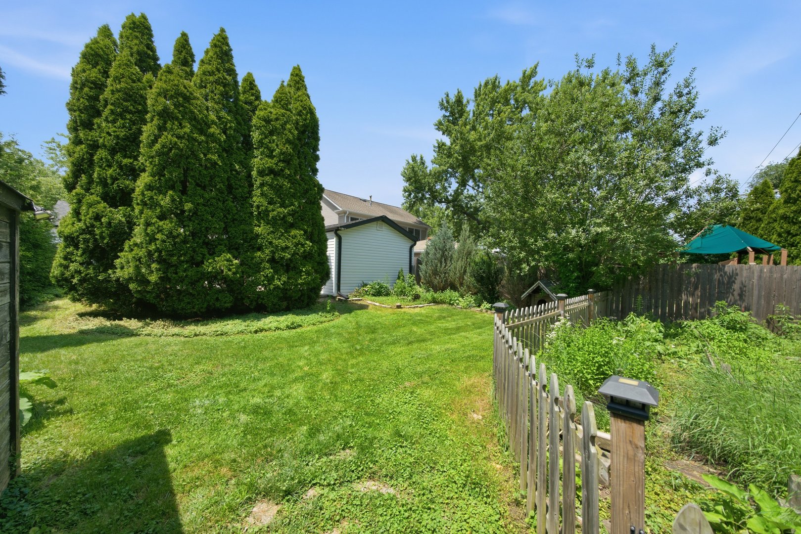 905 N Douglas Avenue Property Photo 22