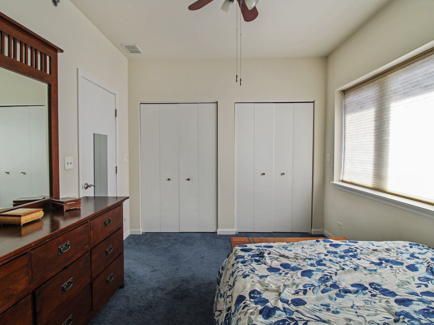 2409 W 32nd Place Property Photo 10