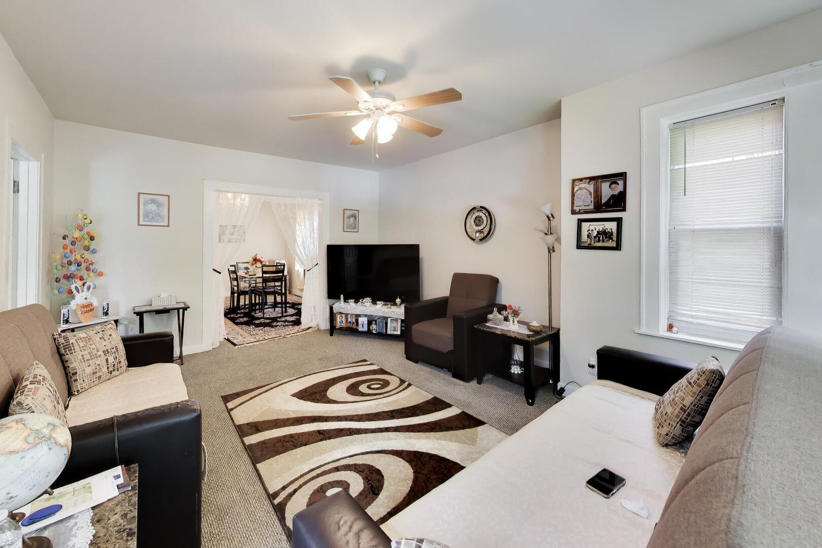 6718 N Campbell Avenue Property Photo 27