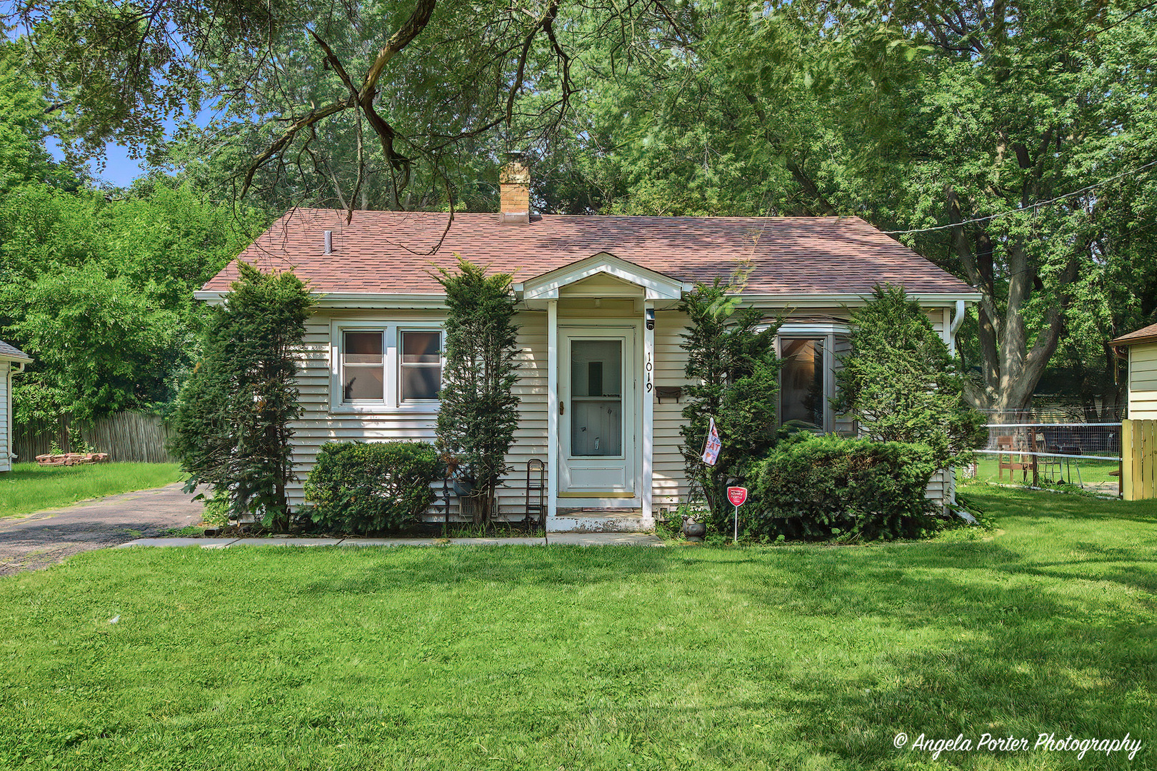 1019 N Madison Street Property Photo 2