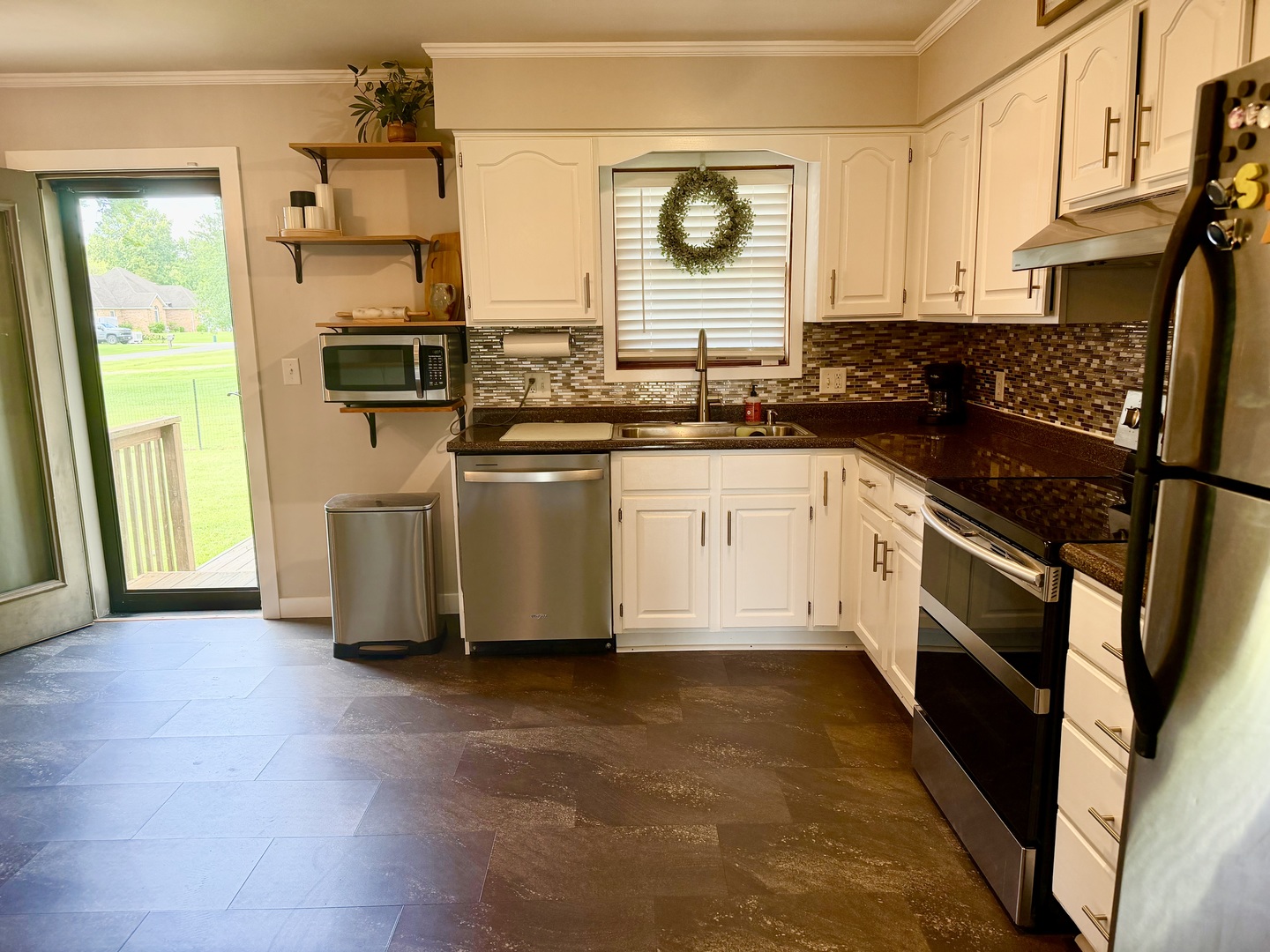 7567 Norris Drive Property Photo 8