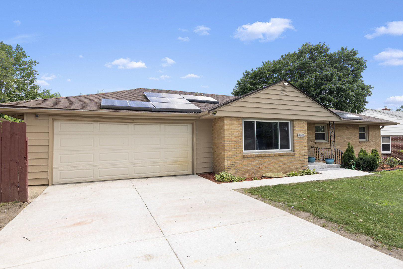 3631 Huffman Boulevard Property Photo 1