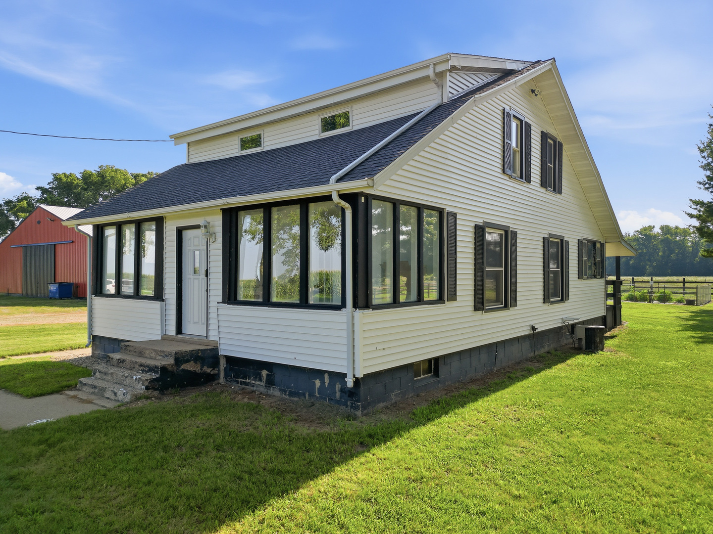 7630 Ridge Road Property Photo 3