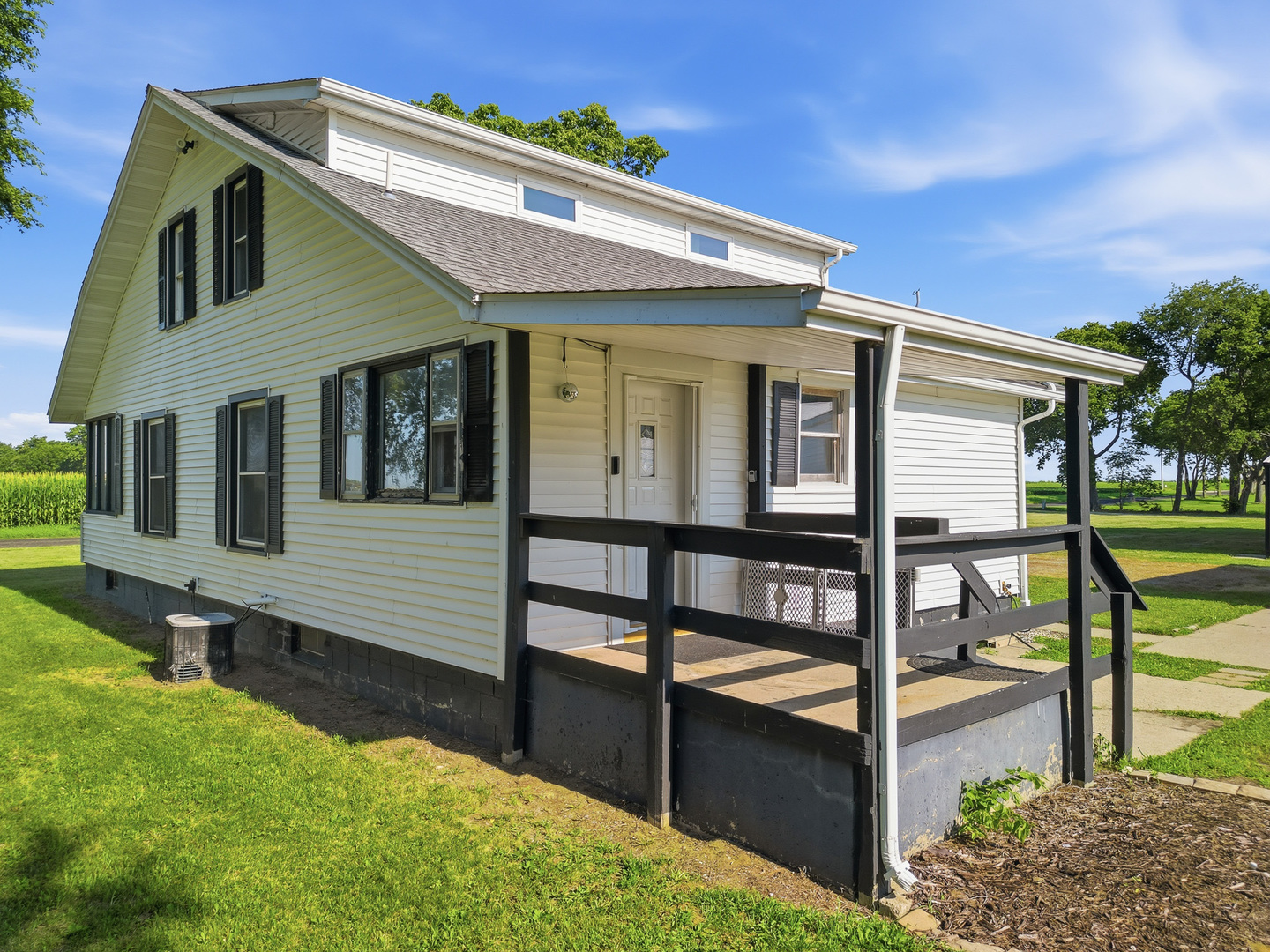 7630 Ridge Road Property Photo 4