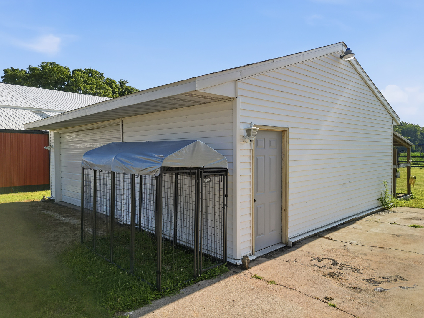 7630 Ridge Road Property Photo 7