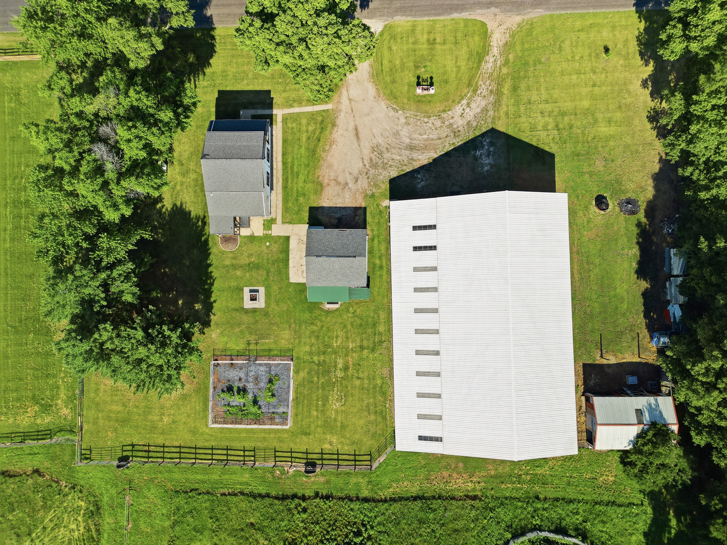 7630 Ridge Road Property Photo 16