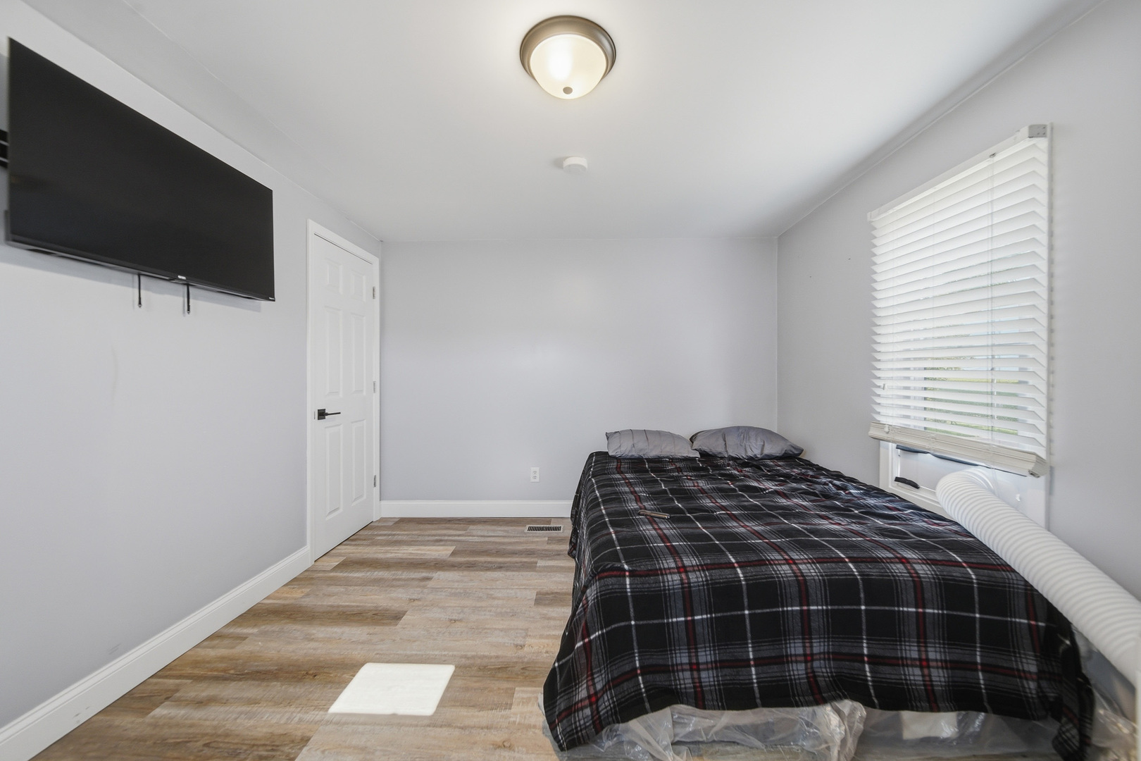 7630 Ridge Road Property Photo 35