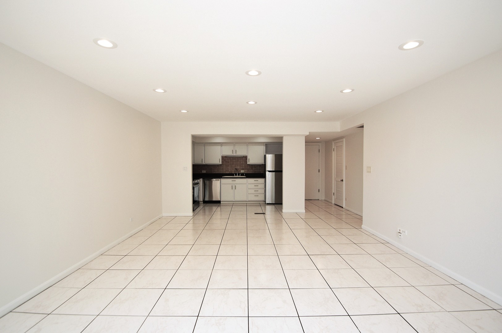 112 Carriage Way Drive 204a Property Photo 11
