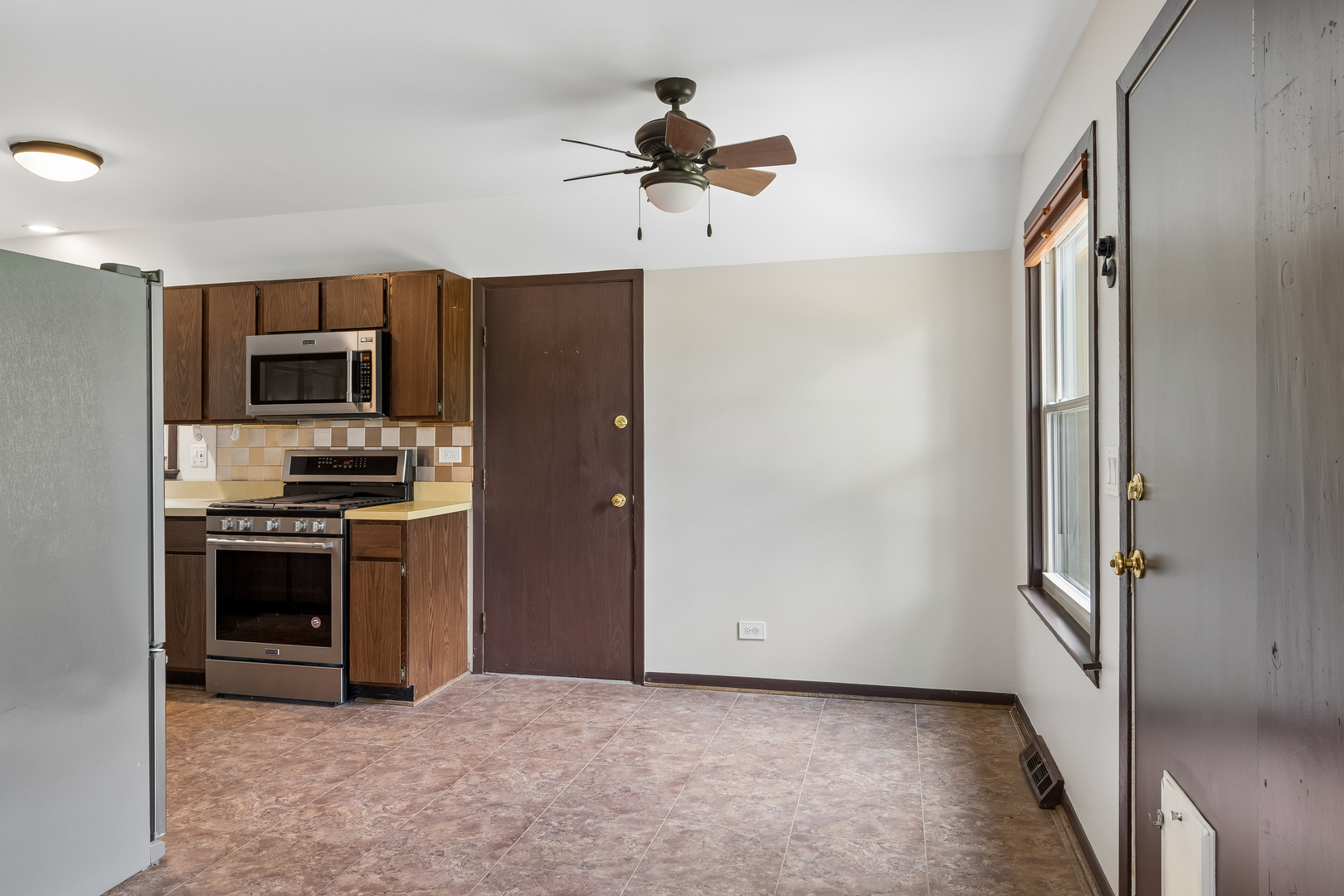 1539 Foxhill Road Property Photo 12