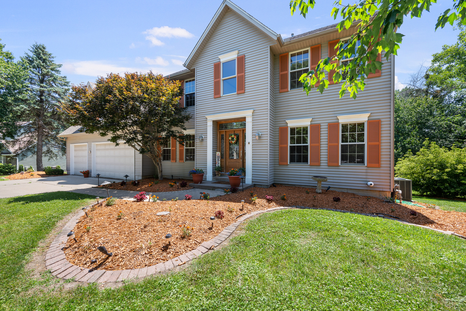 1918 Brierwood Lane Property Photo 3