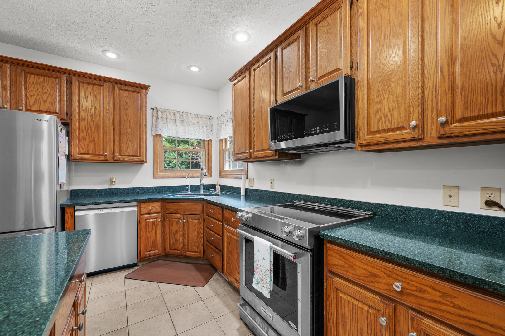 1918 Brierwood Lane Property Photo 18