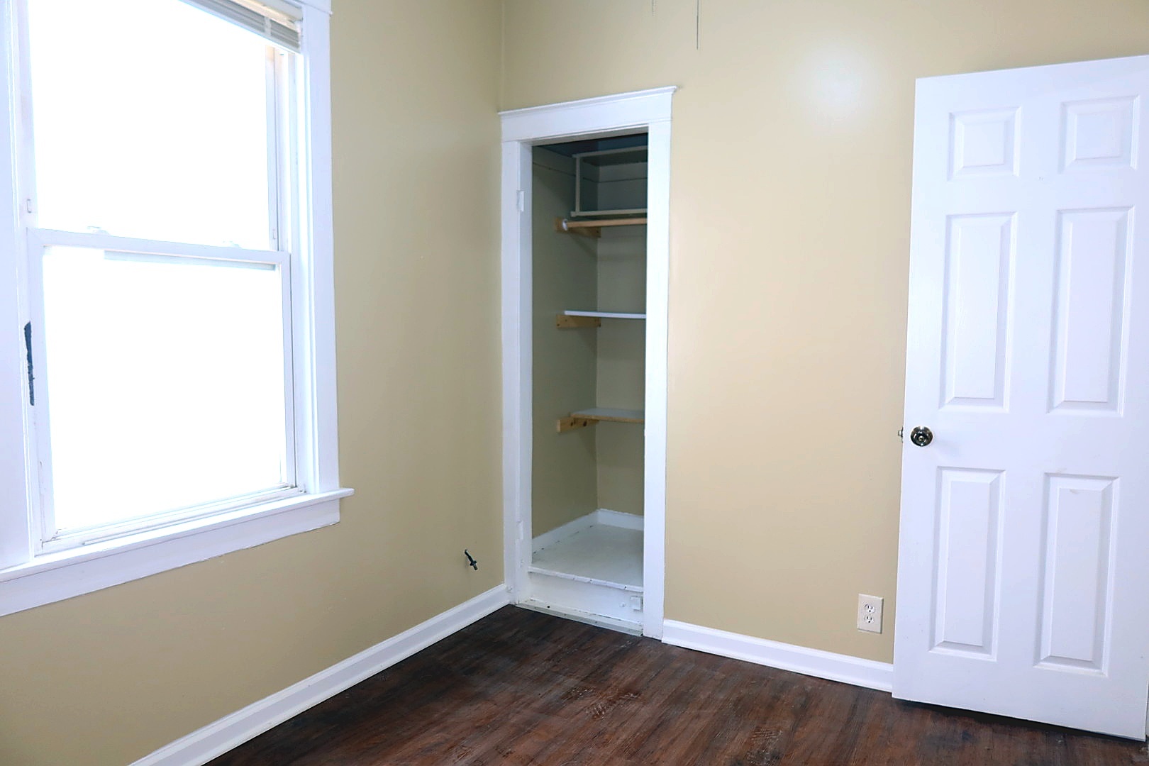 13223 S Buffalo Avenue Property Photo 8