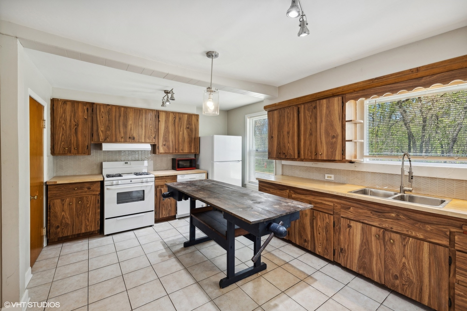 8223 W 30th Street Property Photo 7