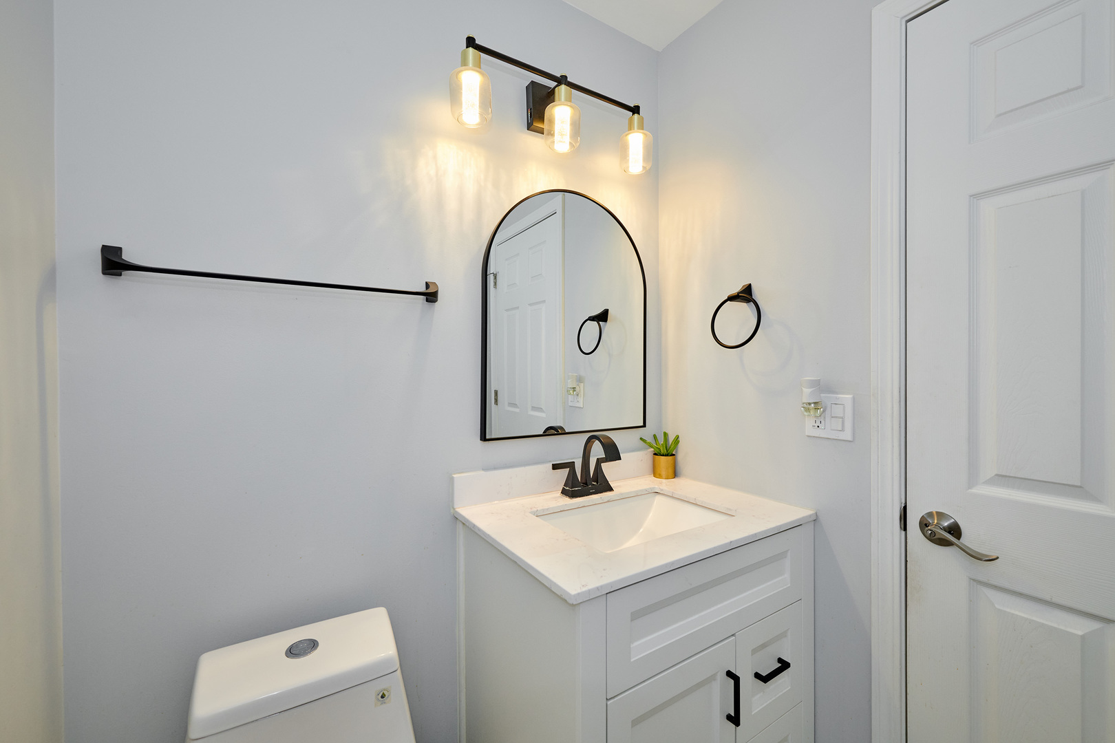 2468 Rosehall Lane Property Photo 22