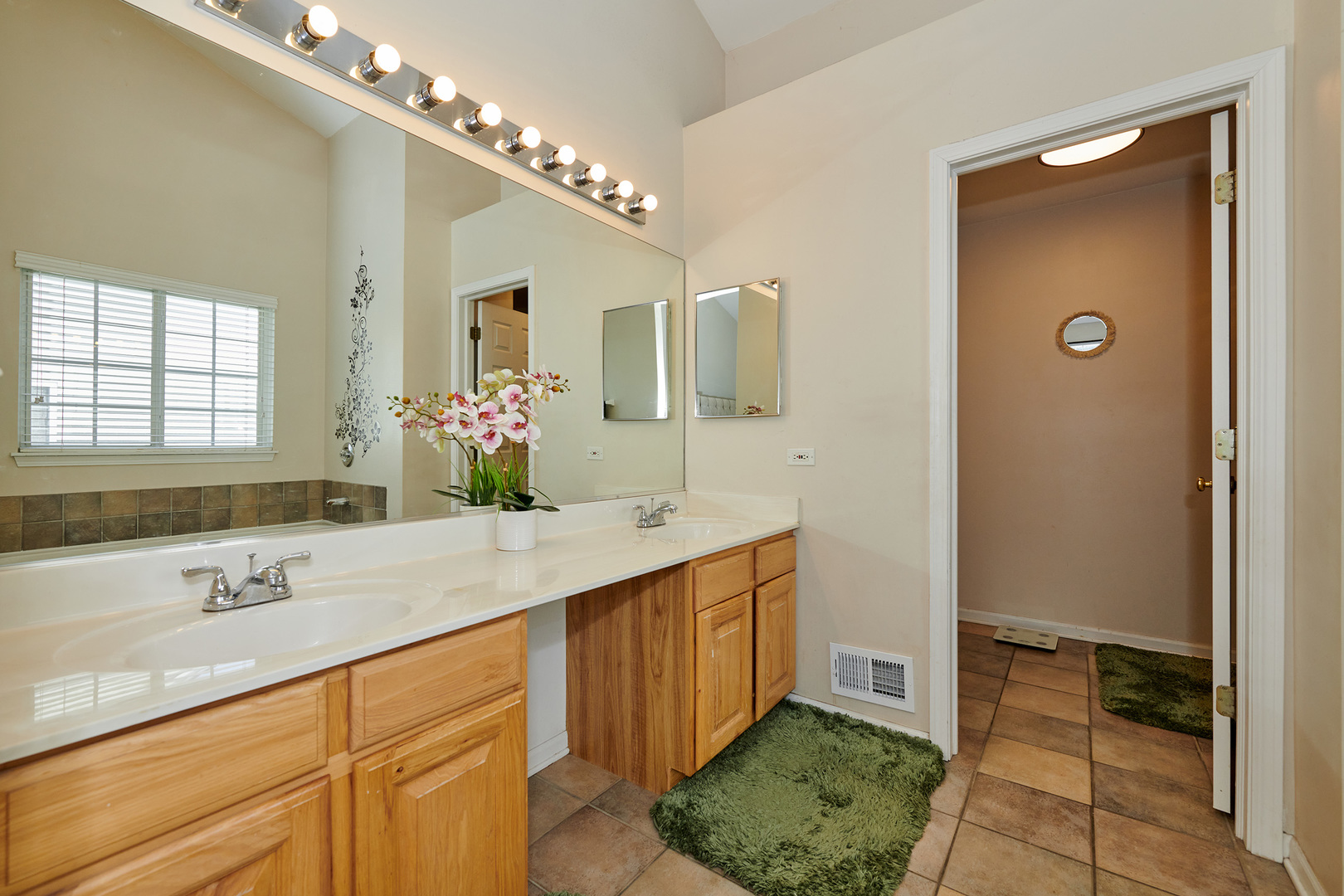 2468 Rosehall Lane Property Photo 28