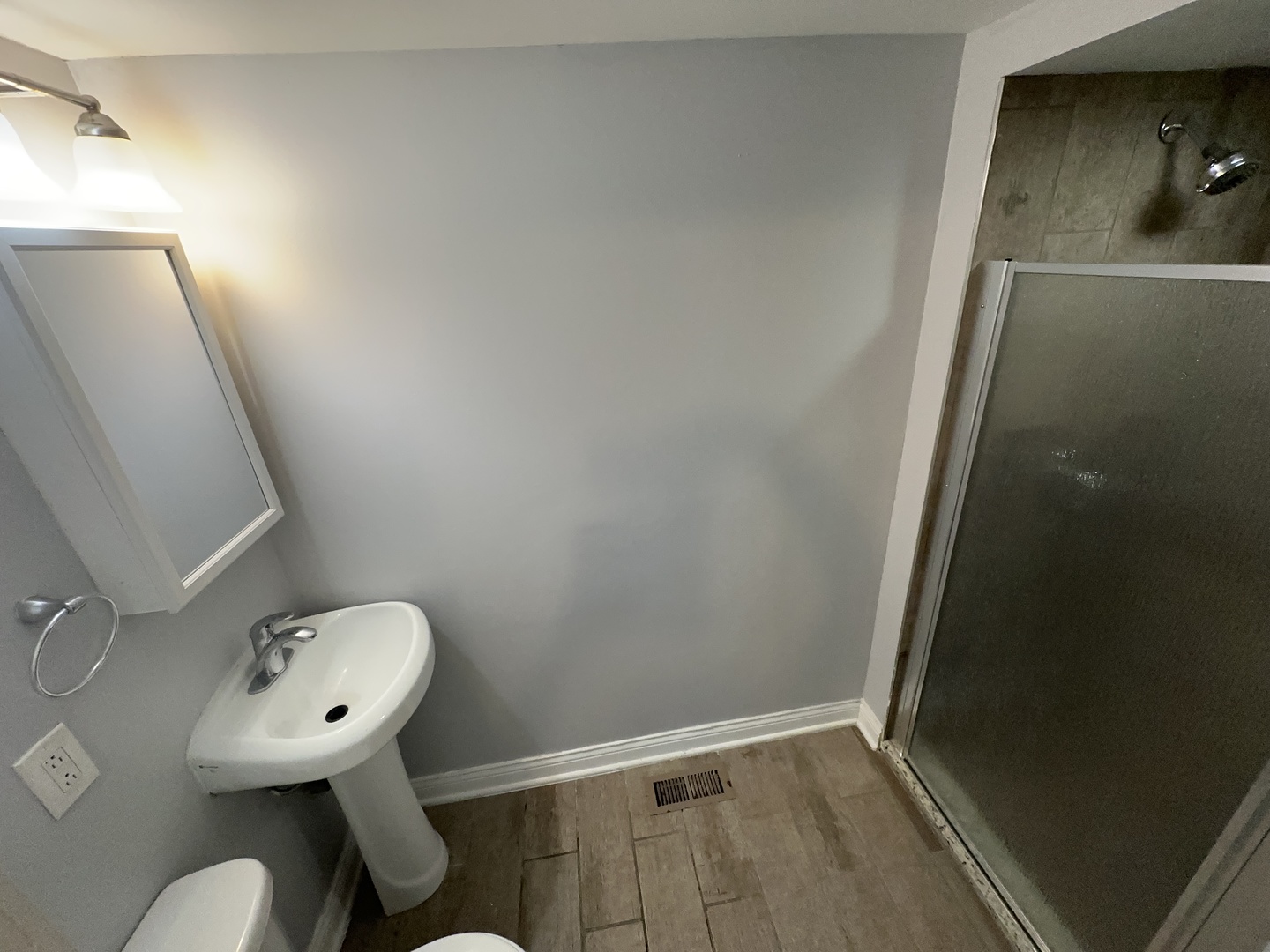 8209 S Prairie Avenue Property Photo 15