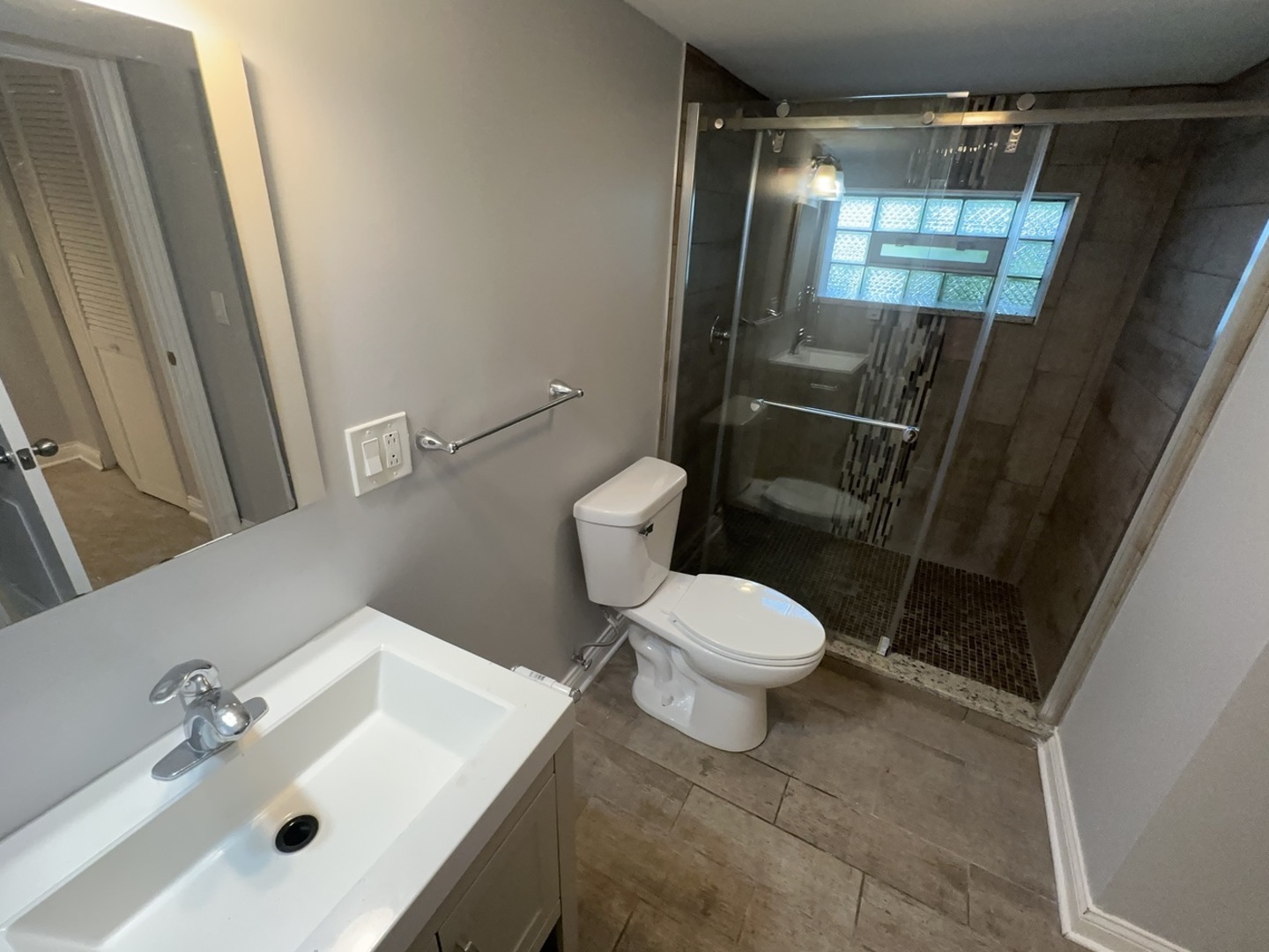 8209 S Prairie Avenue Property Photo 30