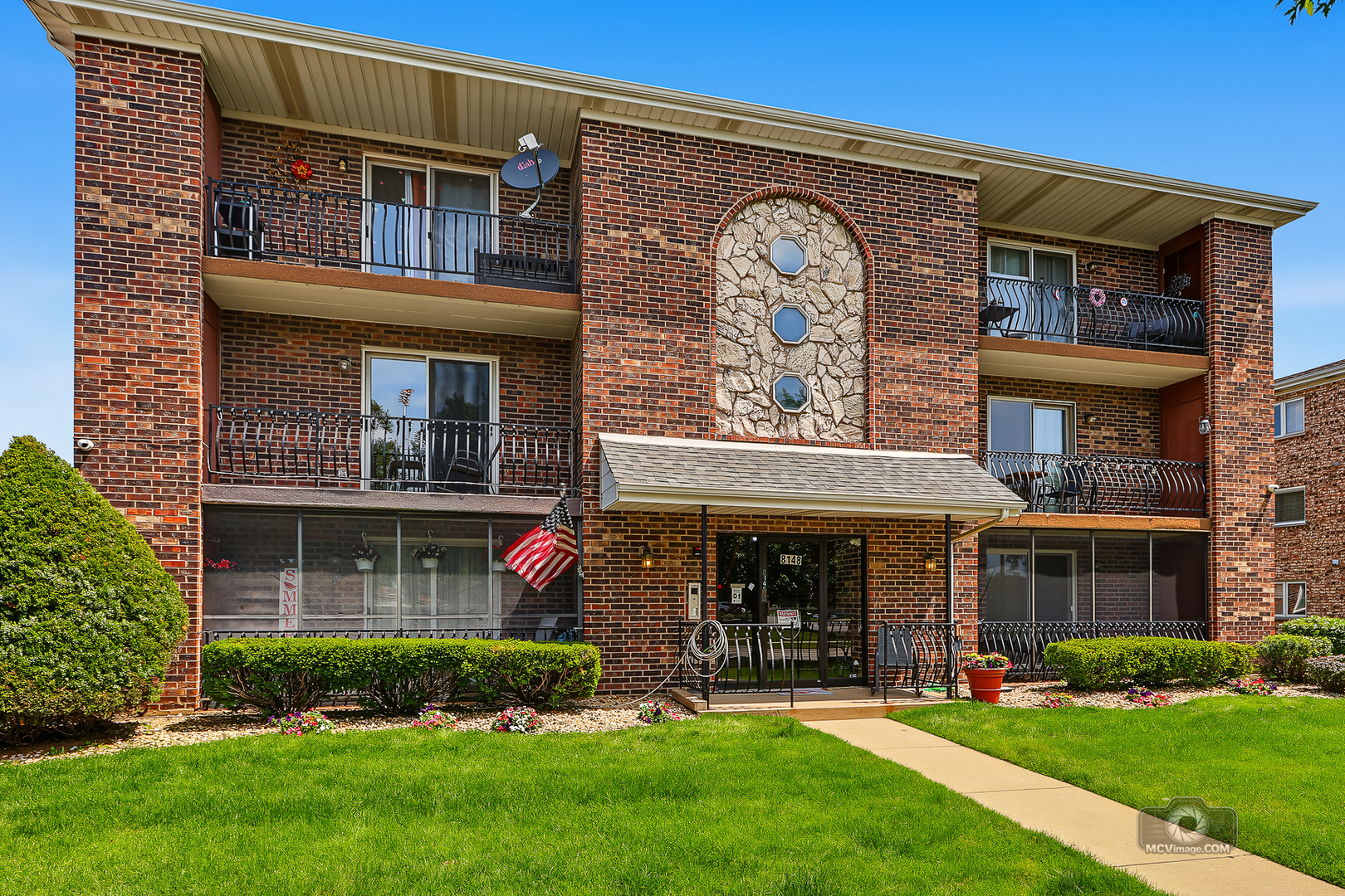 8148 169th Street 3e Property Photo 1