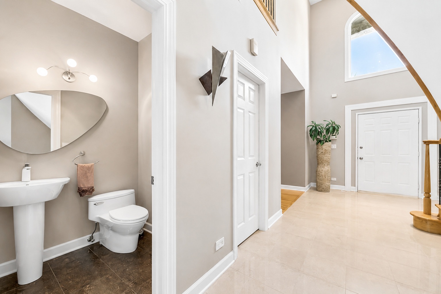 1268 N Palos Avenue Property Photo 6
