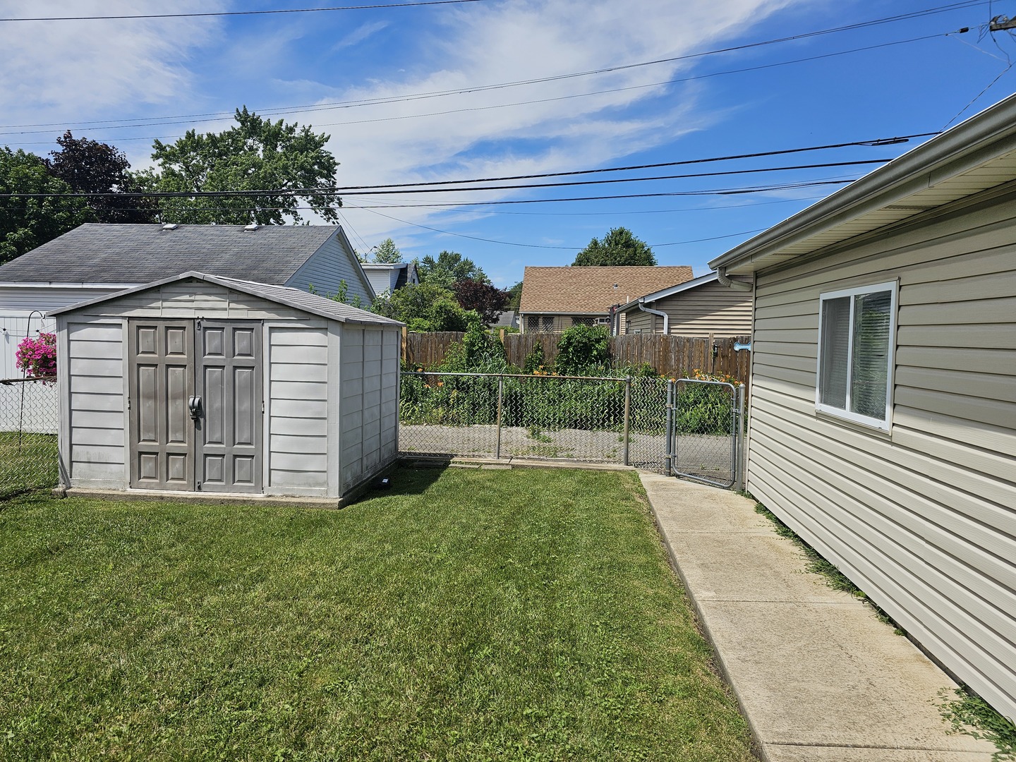 9642 Normandy Avenue Property Photo 4