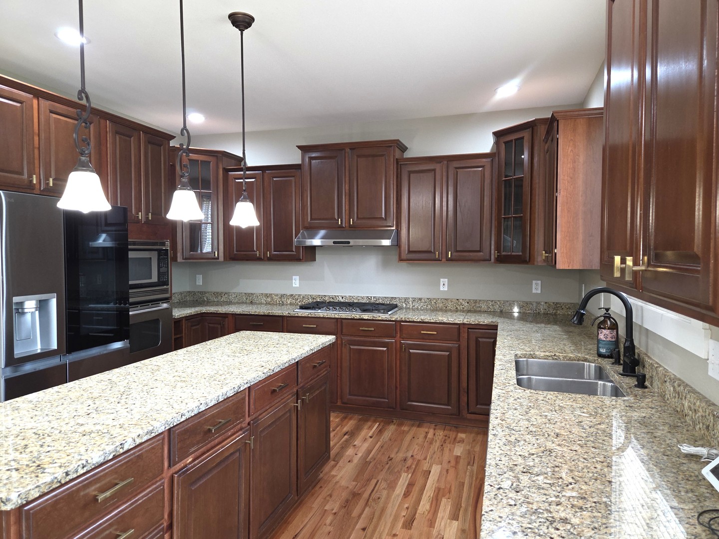 13200 Newbury Lane Property Photo 12