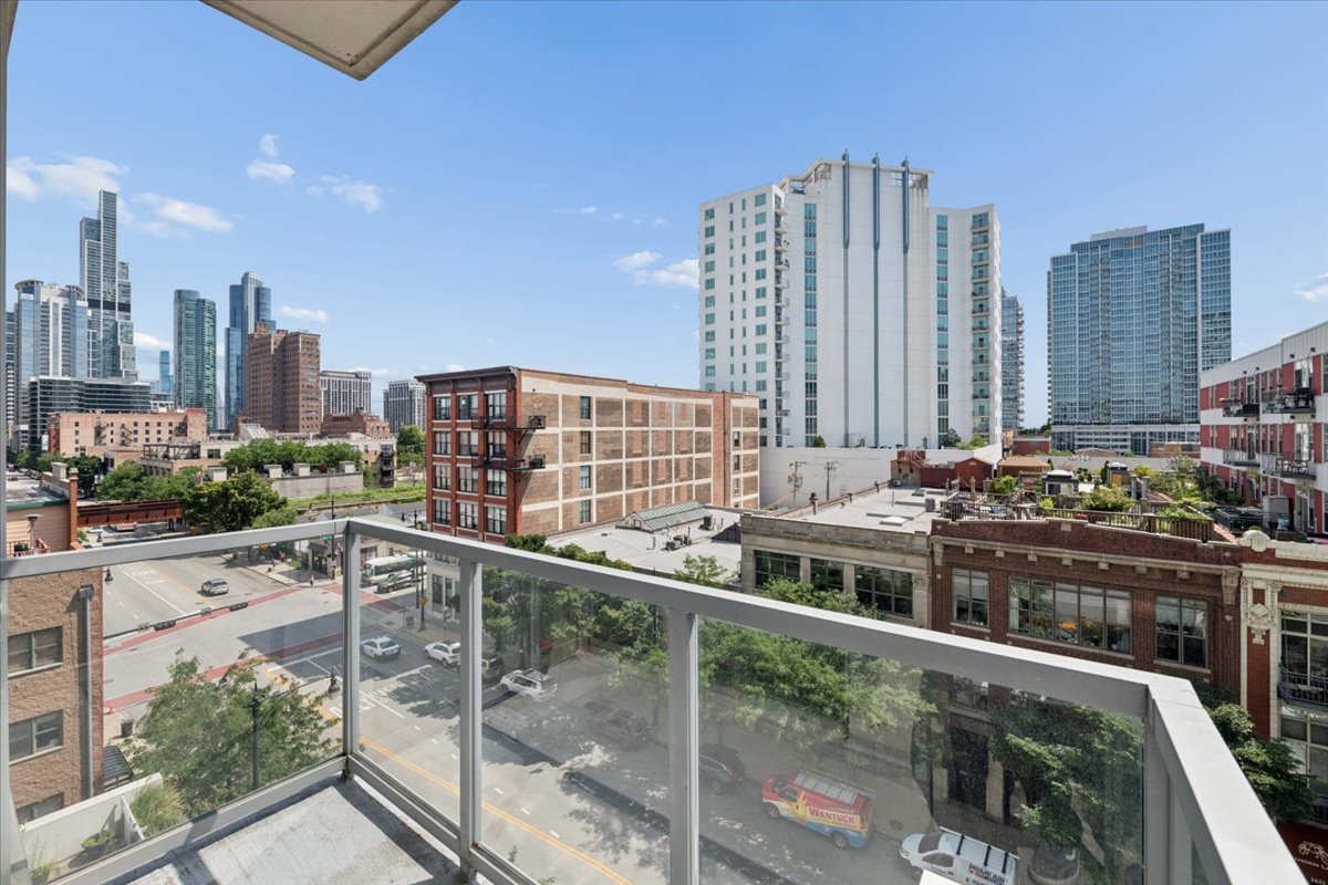 1620 S Michigan Avenue 606 Property Photo 14