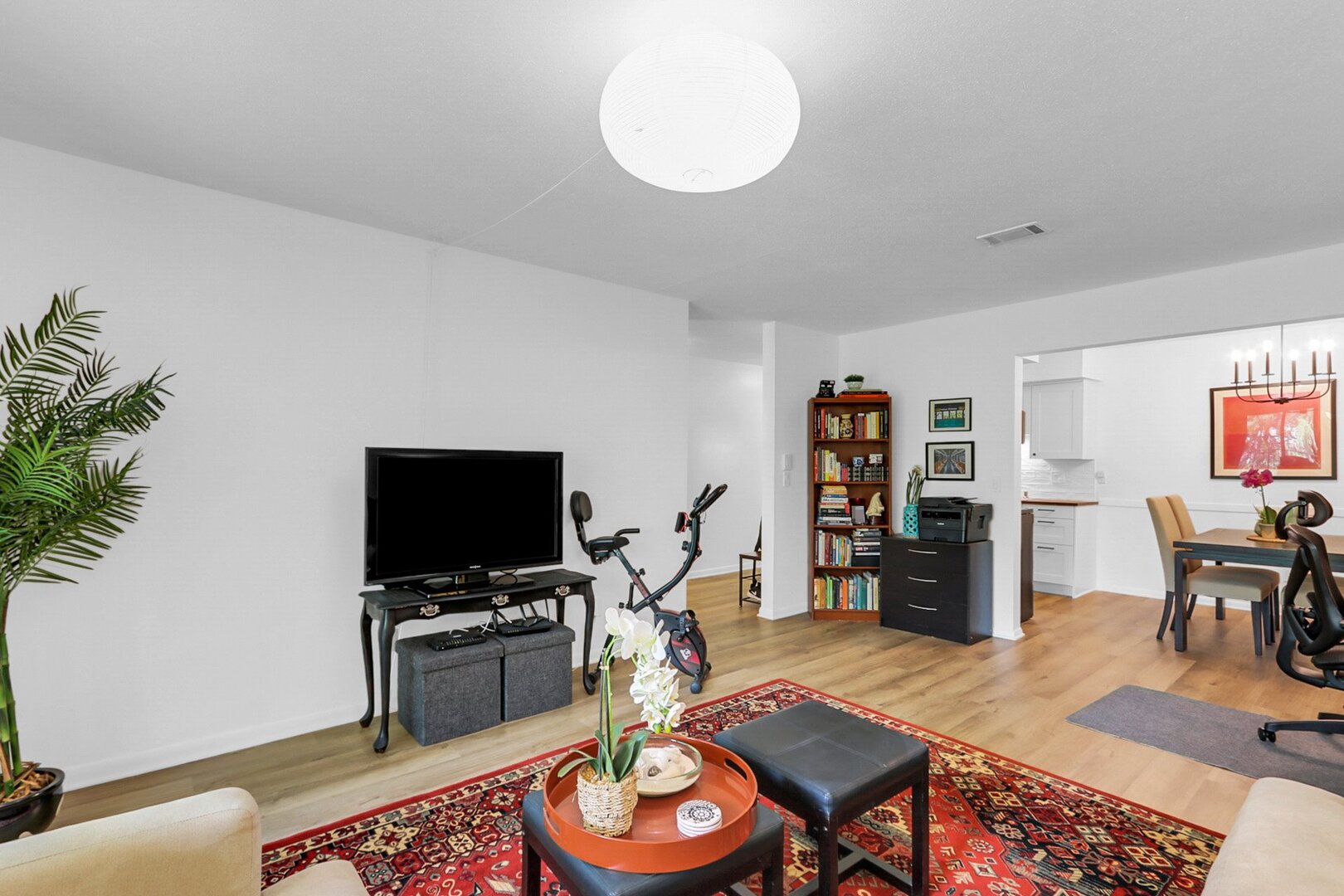 1004 E Harding Drive 304 Property Photo 17