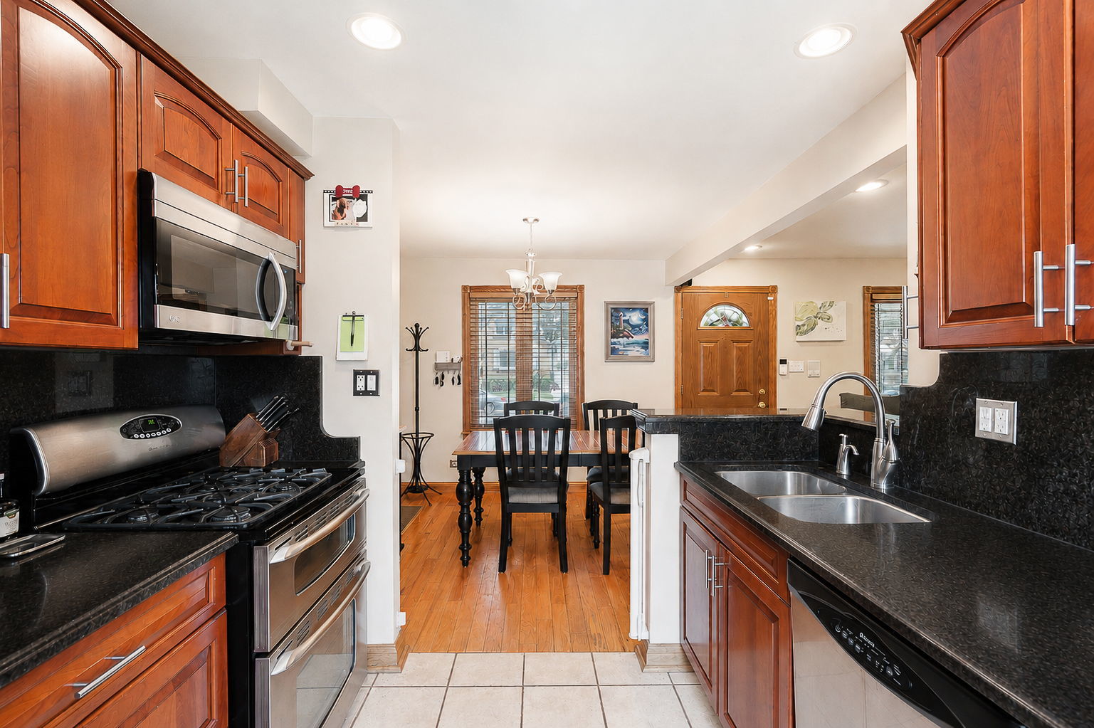 5050 N Neenah Avenue Property Photo 6
