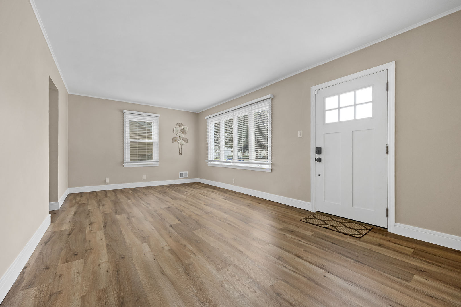 5328 Alexander Place Property Photo 4