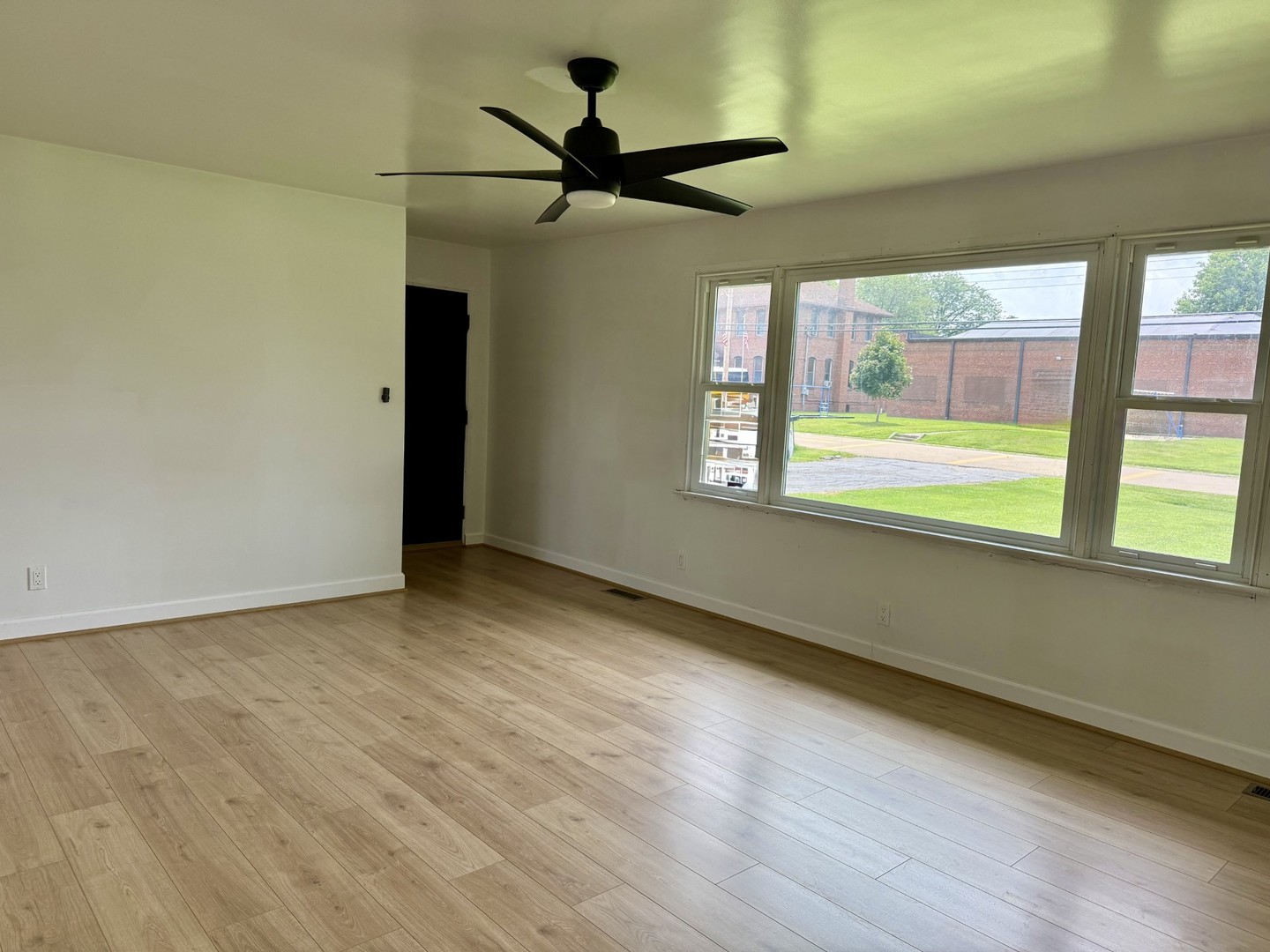 312 Chestnut Street Property Photo 2
