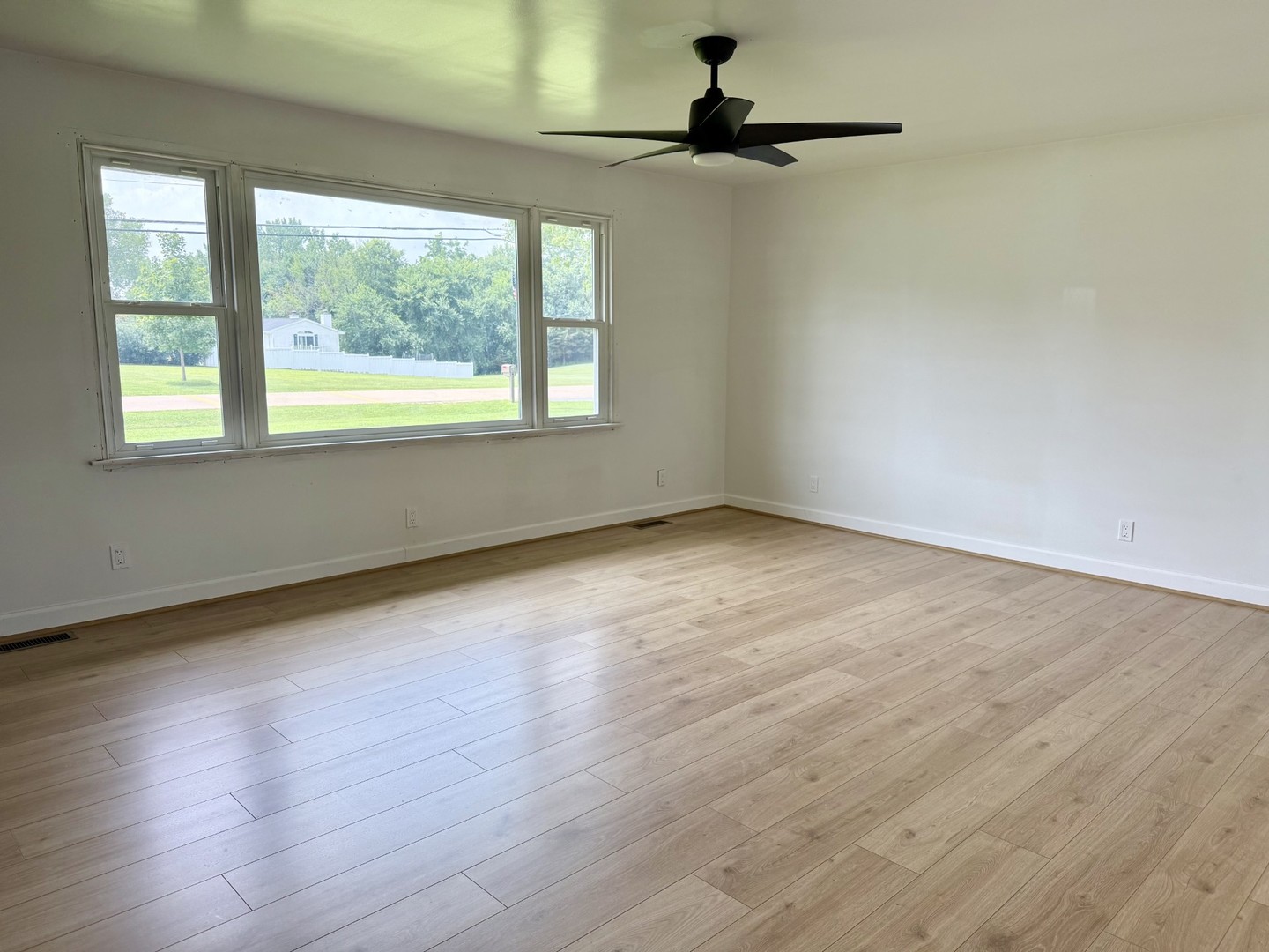 312 Chestnut Street Property Photo 3