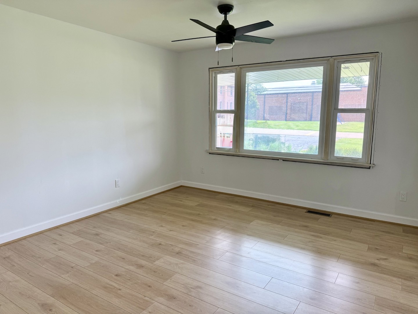 312 Chestnut Street Property Photo 4