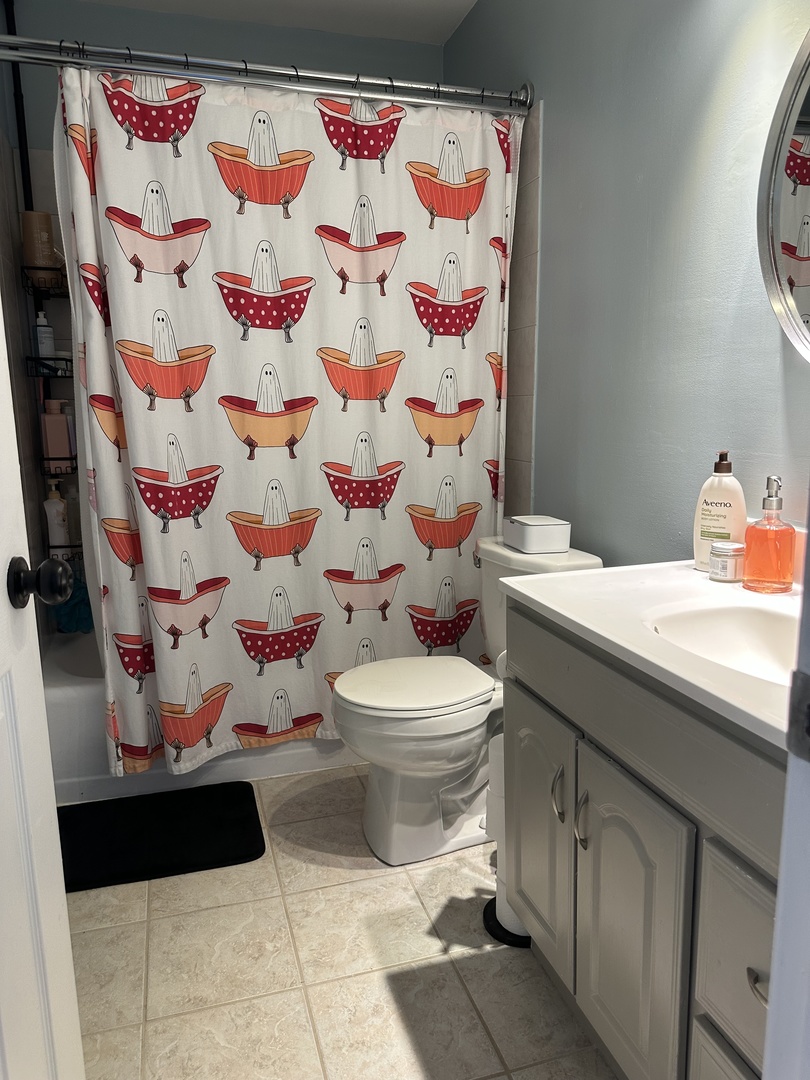 5953 N Kenmore Avenue 101 Property Photo 12