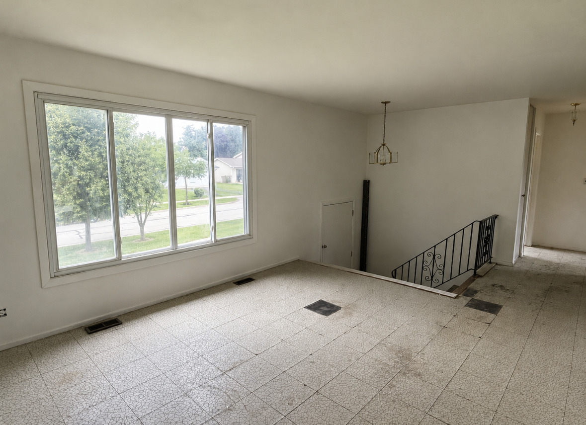 7043 Hemlock Street Property Photo 2