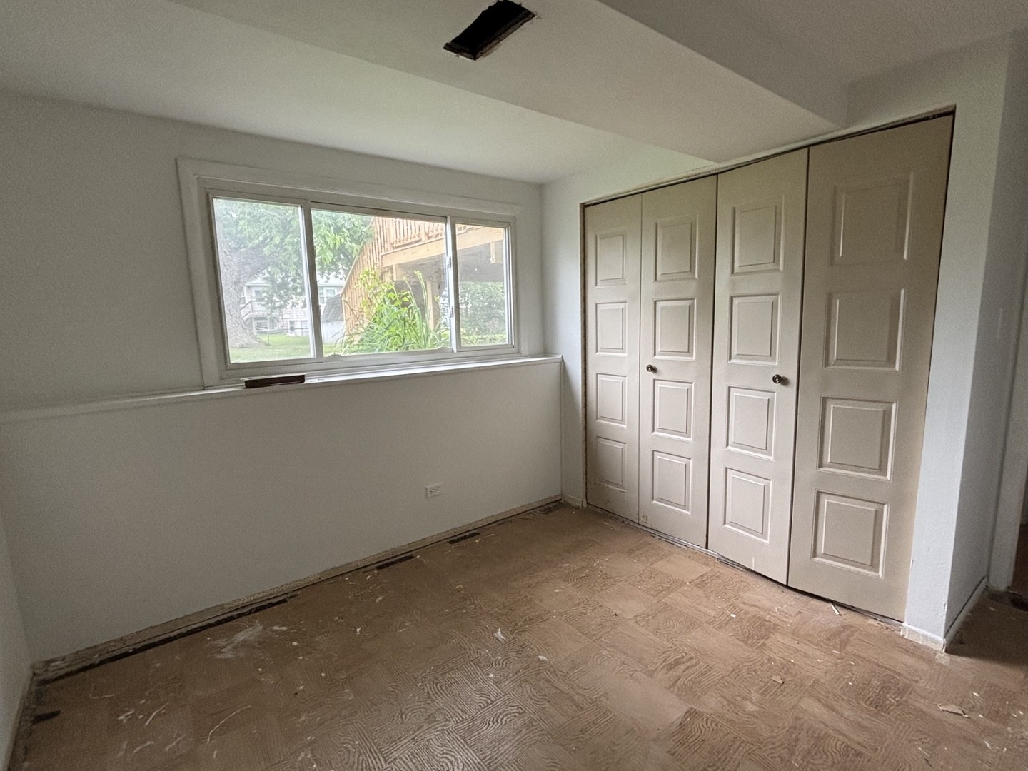 7043 Hemlock Street Property Photo 10