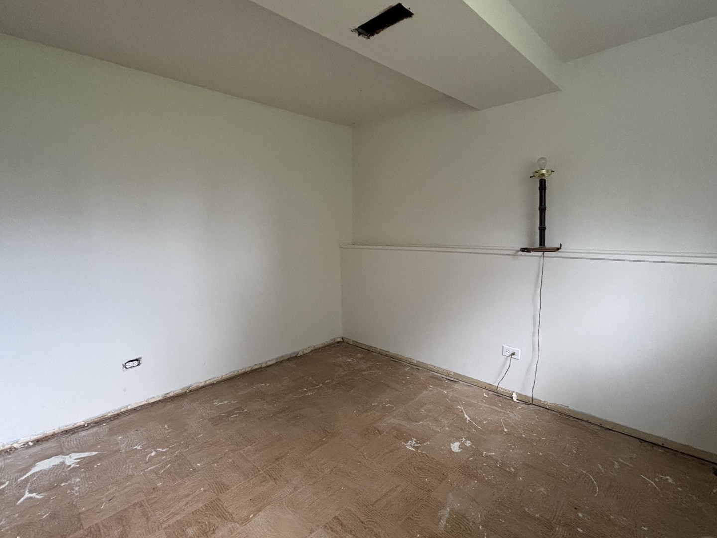 7043 Hemlock Street Property Photo 11