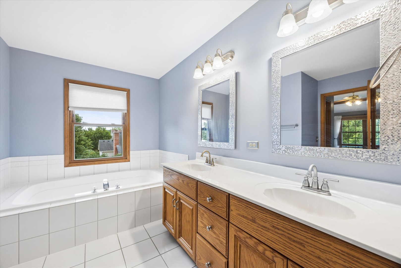1524 Fieldcrest Drive Property Photo 22