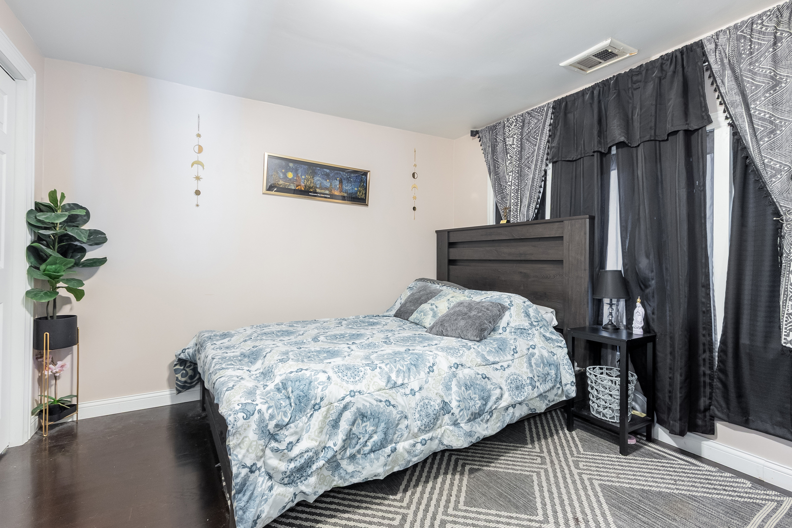 2831 S Austin Boulevard Property Photo 11
